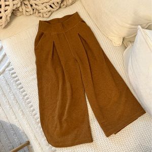 Lululemon mustard flare cropped ankle pants